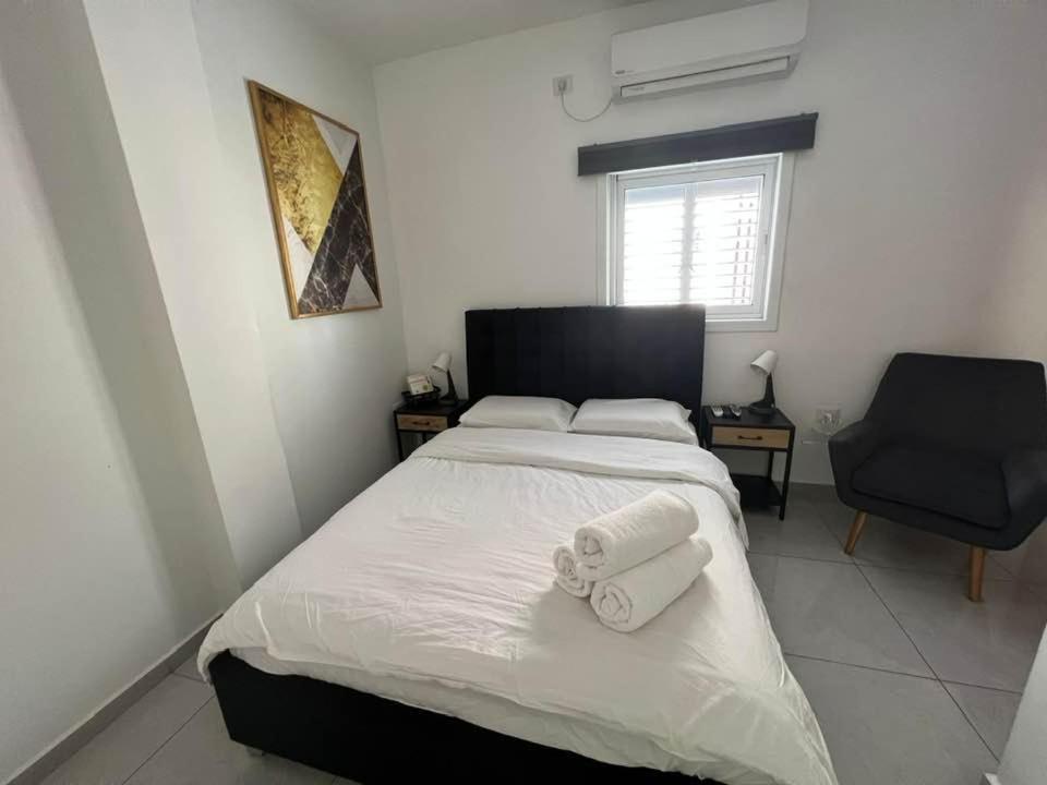 Apartments4You Maya Bat Yam Buitenkant foto