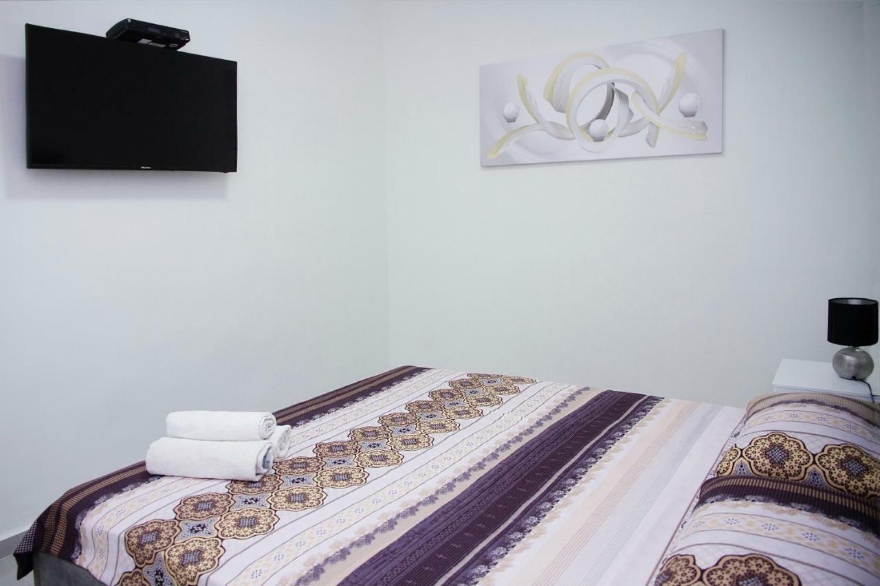 Apartments4You Maya Bat Yam Buitenkant foto